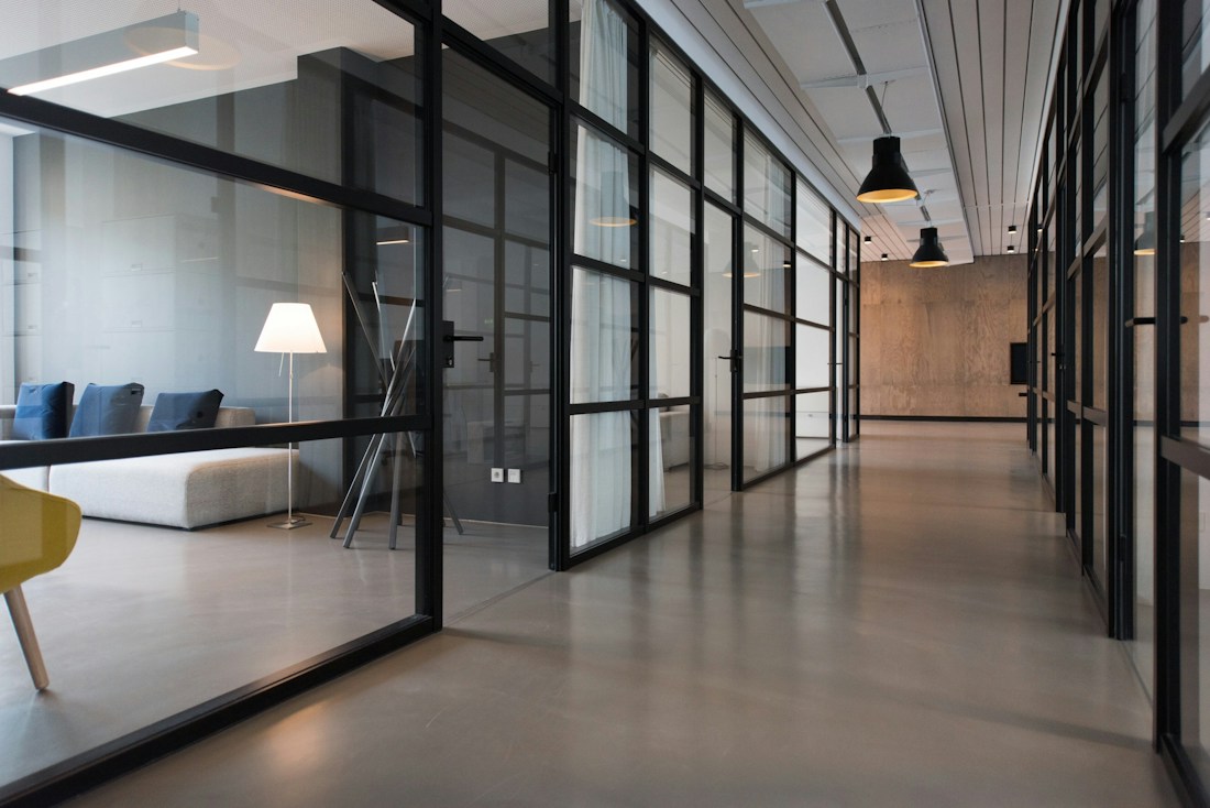 Espace de bureaux contemporain